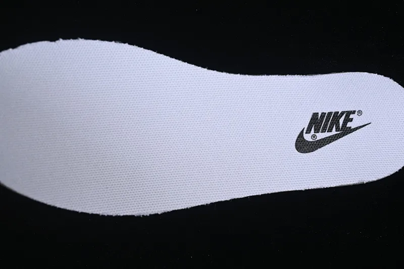 All Categories Nk SB Dunk Series Nk SB Dunk Low Low-top sneakers Nike SB Dunk Low Black Pink Straps Low-top casual sneakers CW1590-100